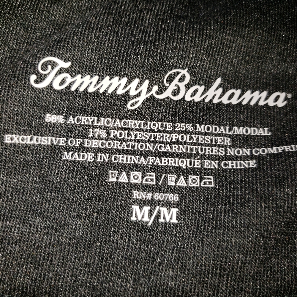 Tommy Bahama pullover - Picture 3 of 3
